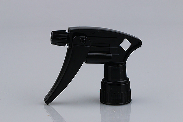 Black Chemical Resistant Sprayer 28-410 
