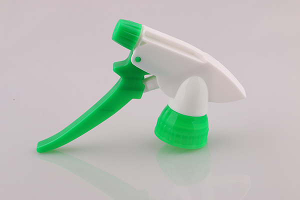 chemical resistant trigger sprayer