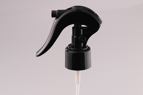 black mini trigger sprayer