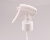 white mini trigger sprayer